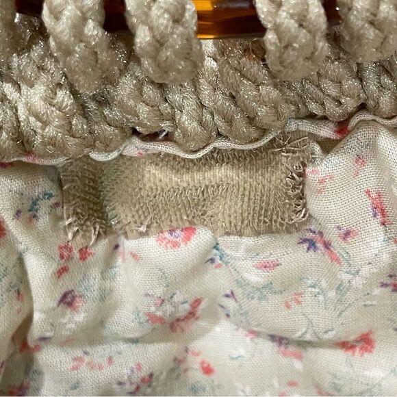 Vintage Handbag, Tan - Picture 5 of 10